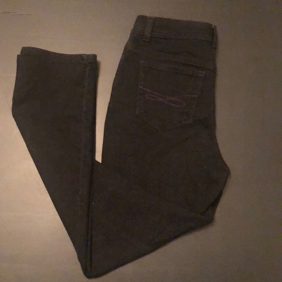 Women’s, black jean - Picture 1 of 3